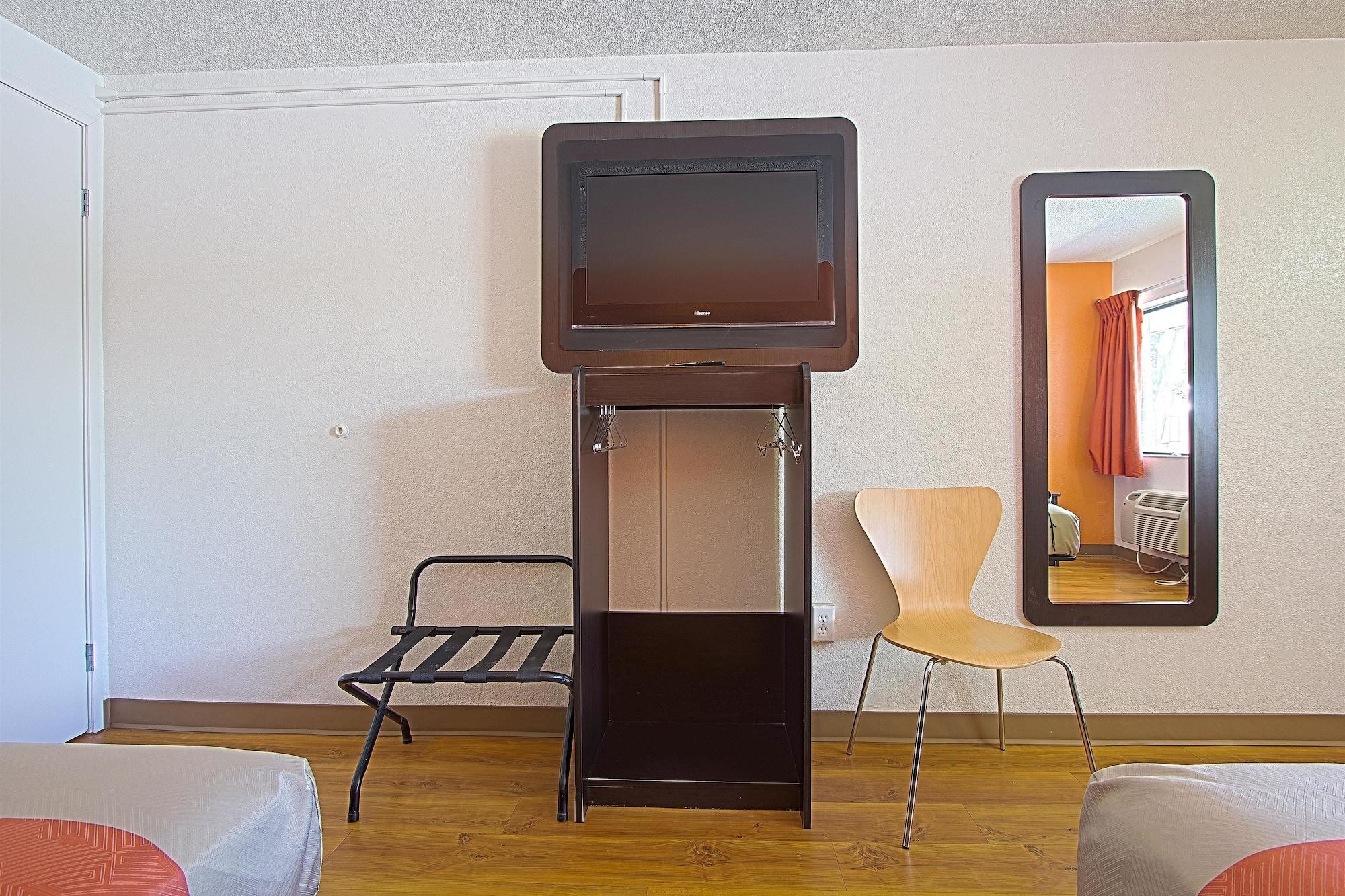 Motel 6-East Brunswick, Nj Buitenkant foto