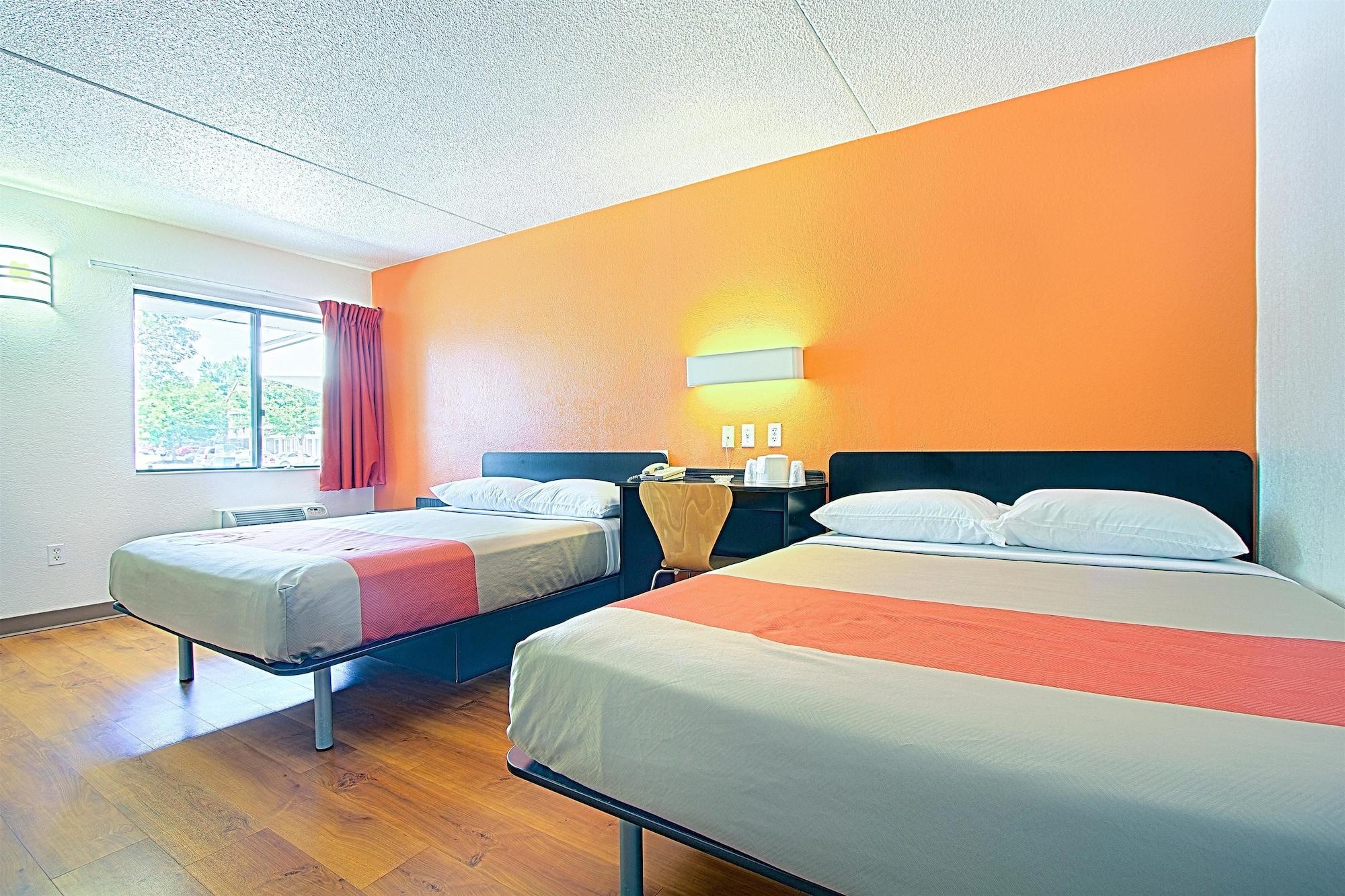 Motel 6-East Brunswick, Nj Buitenkant foto